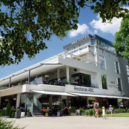 Hotel ABC Leskovac  Buitenkant foto