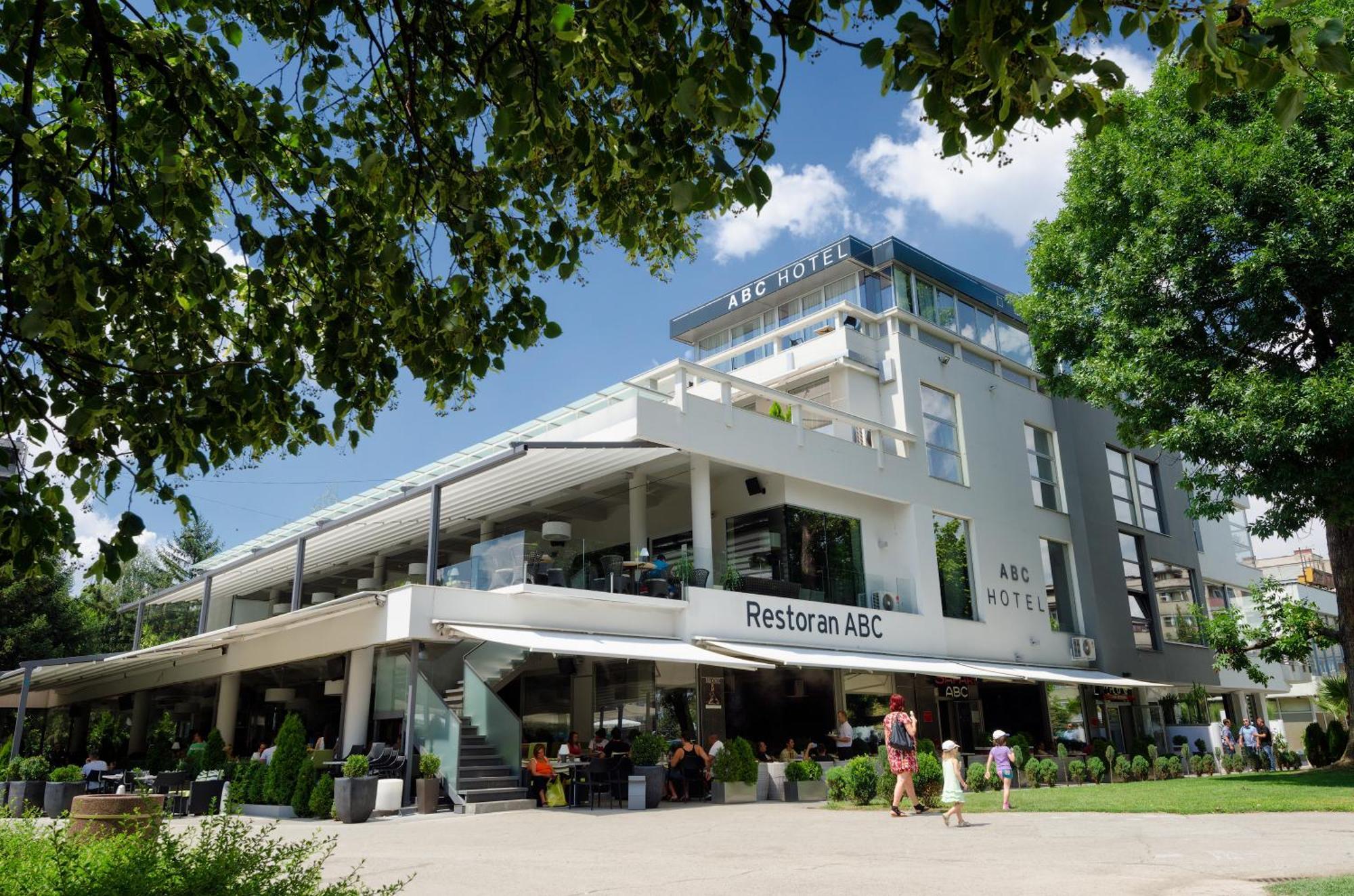 Hotel ABC Leskovac  Buitenkant foto