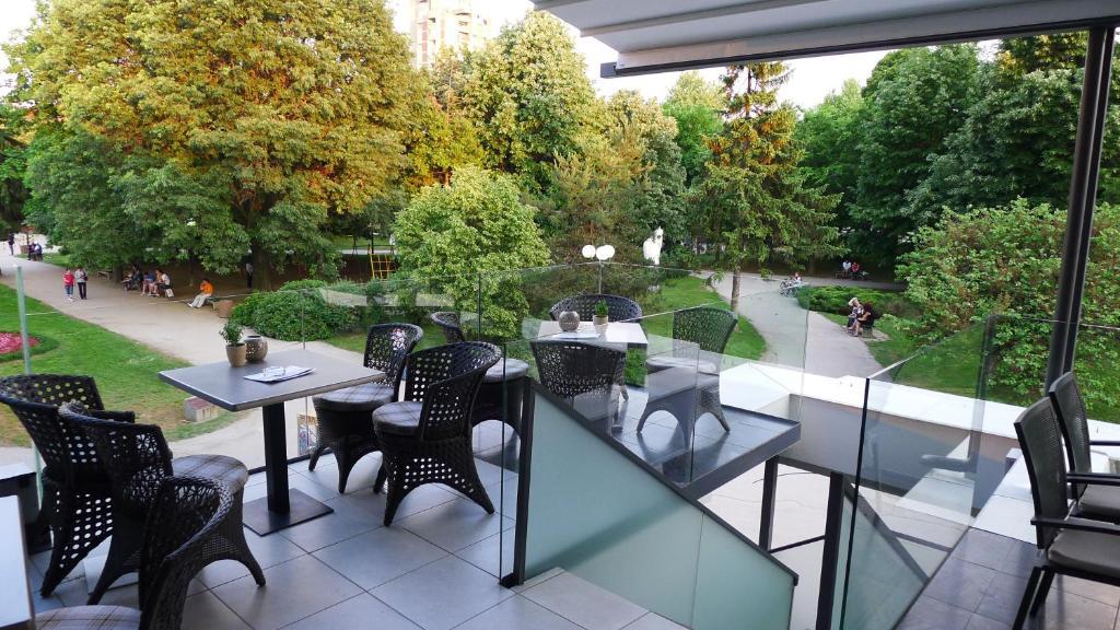 Hotel ABC Leskovac  Buitenkant foto