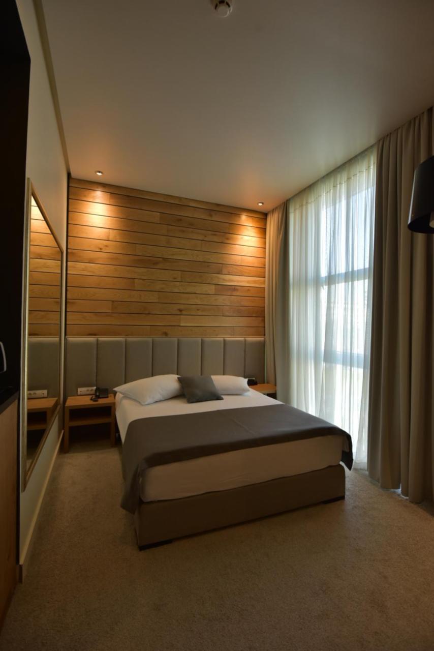 Hotel ABC Leskovac  Buitenkant foto
